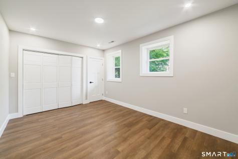 5 Reservoir Manor Seymour CT 06483