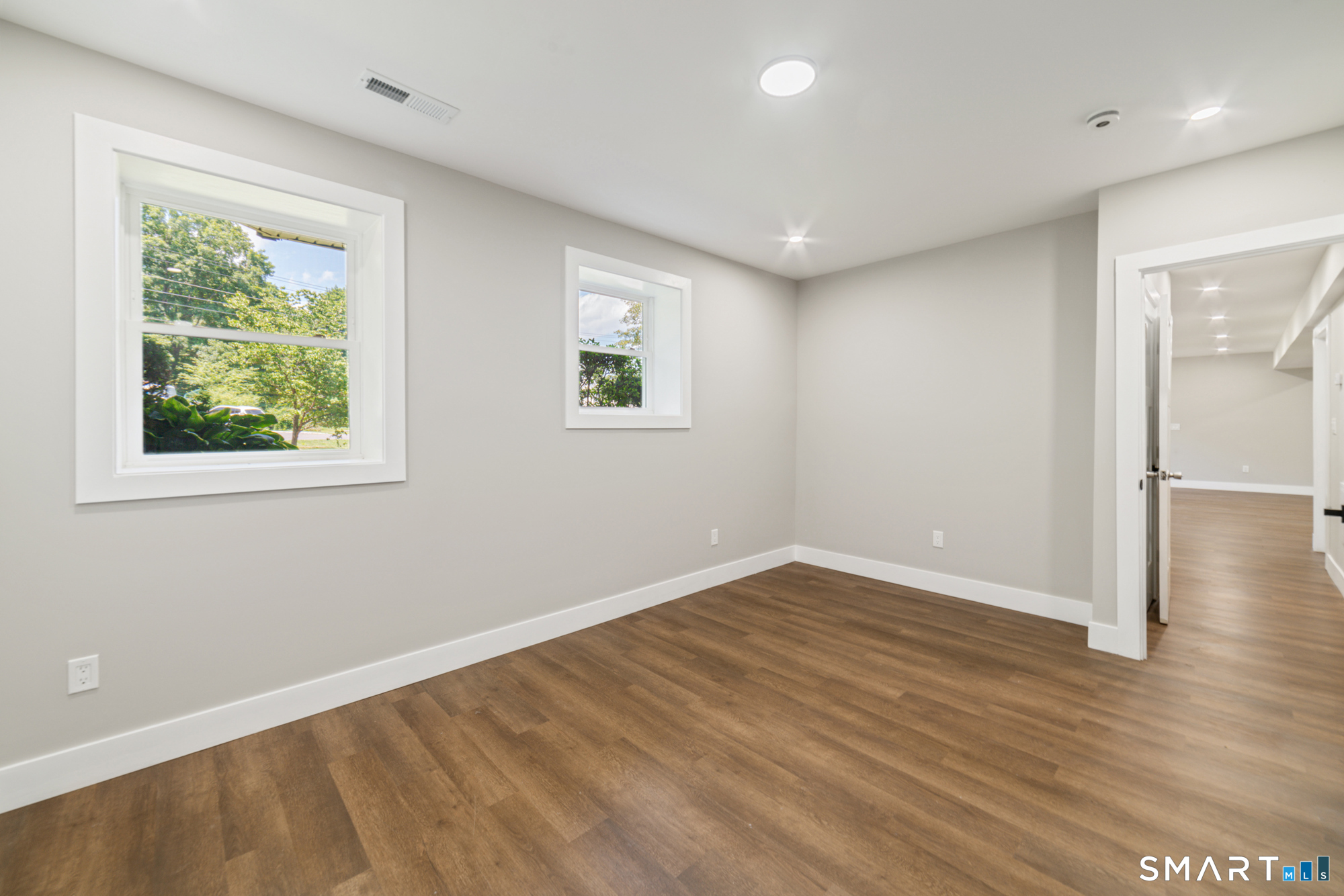 5 Reservoir Manor Seymour CT 06483