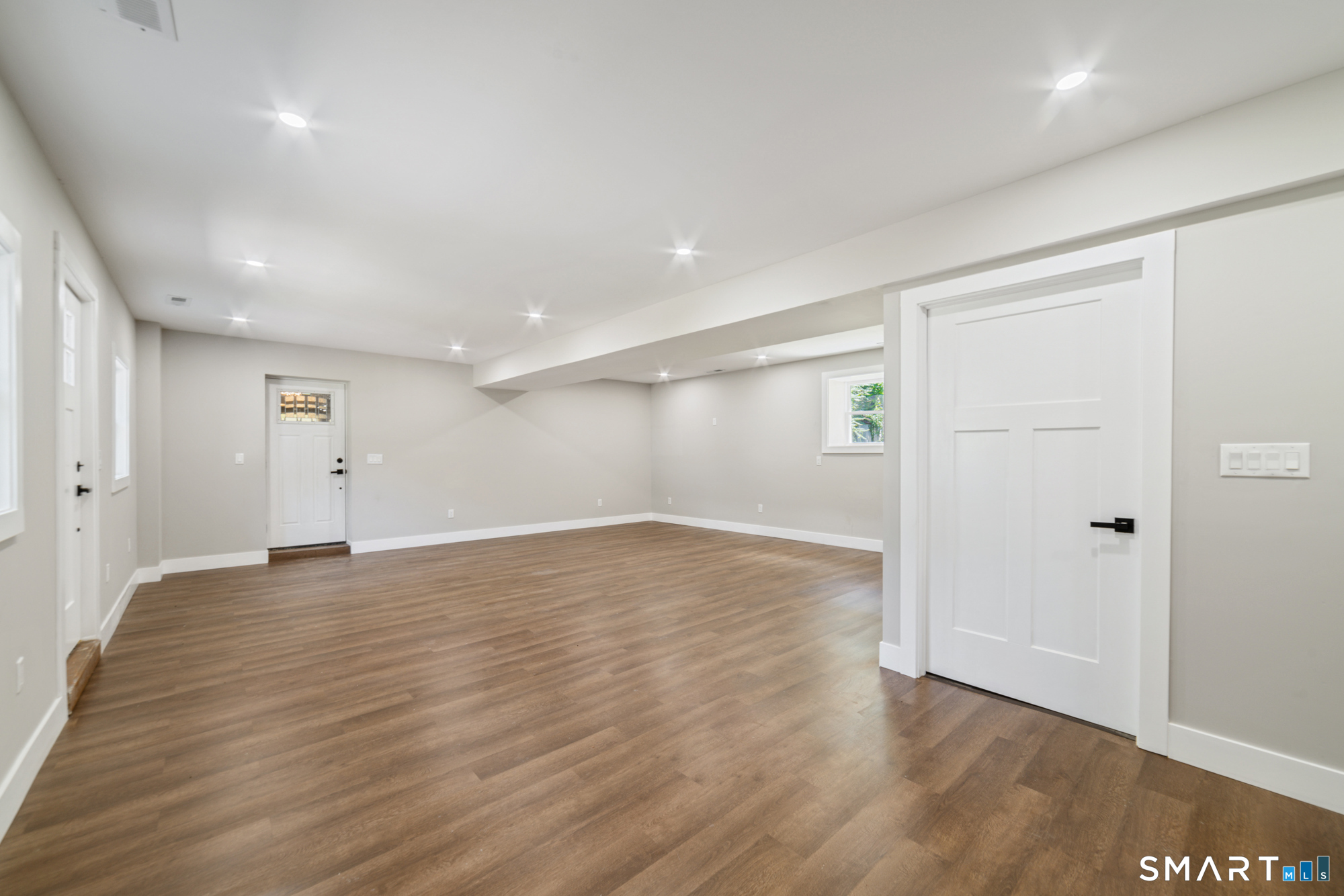 5 Reservoir Manor Seymour CT 06483