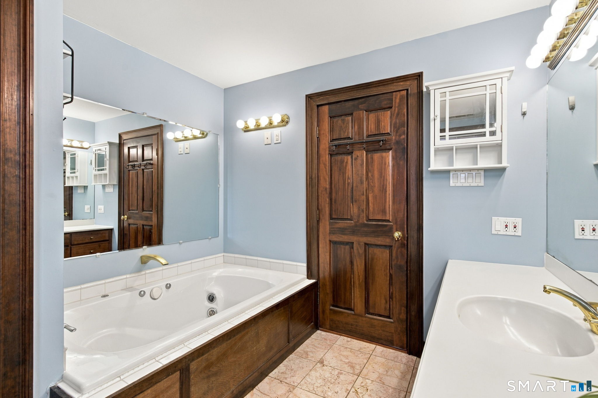 17 Robindale Drive Berlin CT 06037