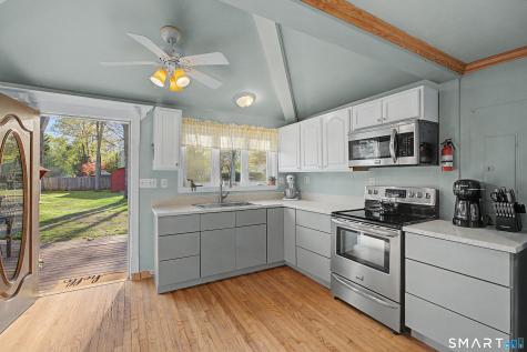 14 Lake Drive Old Lyme CT 06371