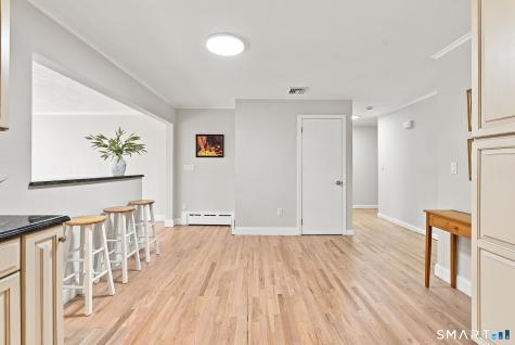 16 Ezra Street North Haven CT 06473