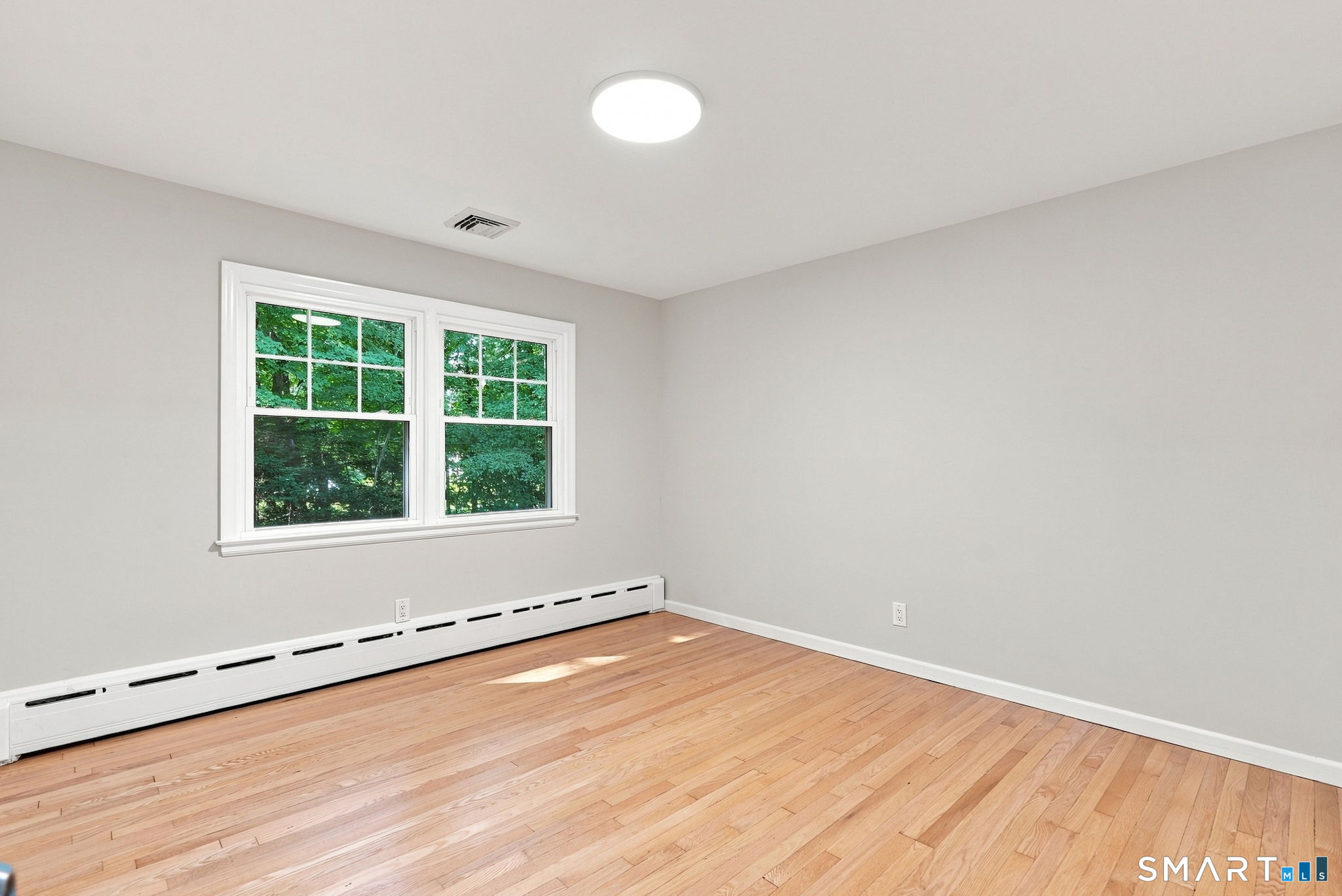 16 Ezra Street North Haven CT 06473