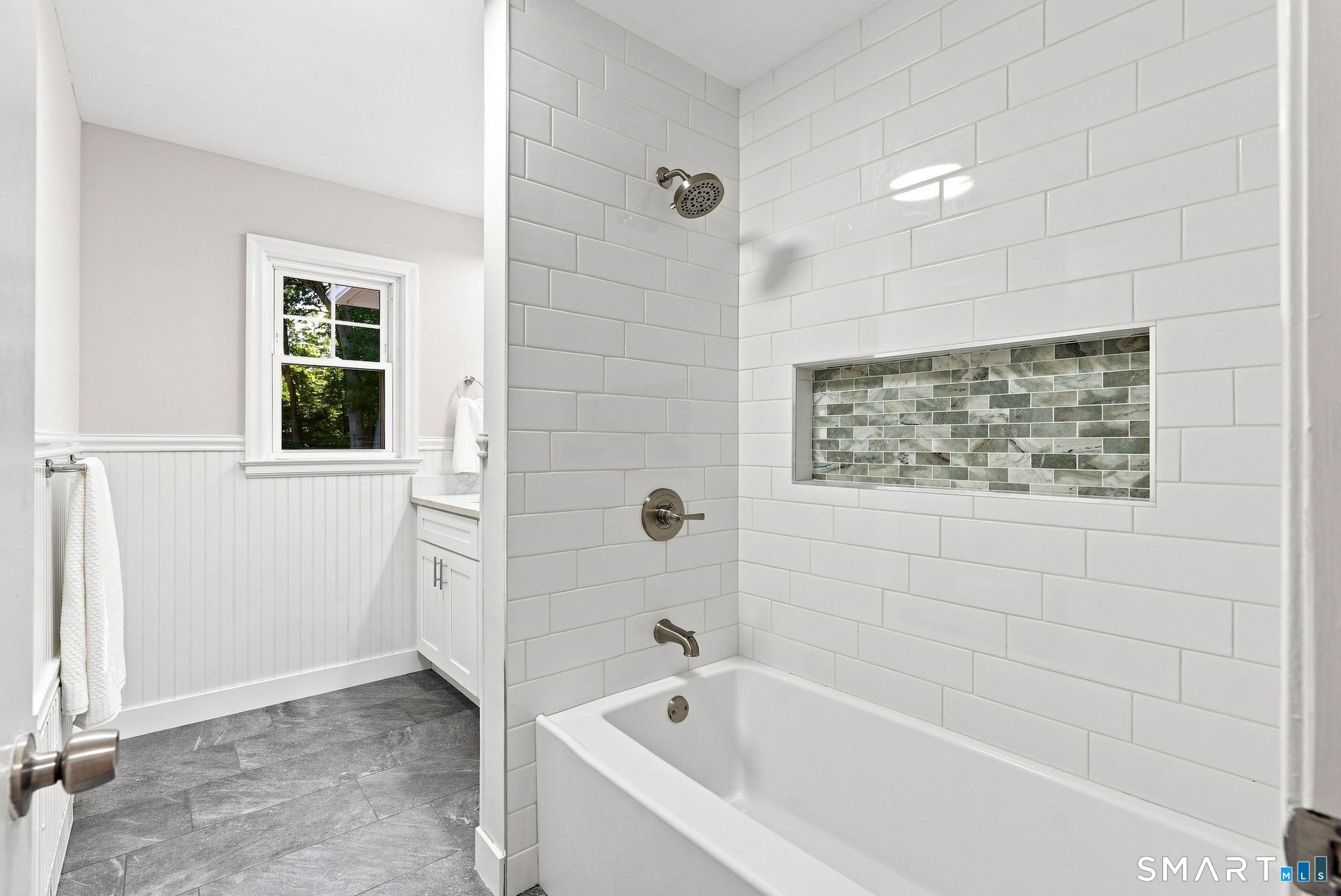 16 Ezra Street North Haven CT 06473