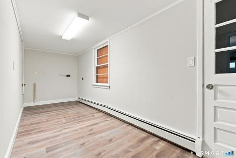 16 Ezra Street North Haven CT 06473