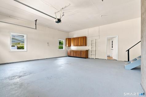 16 Ezra Street North Haven CT 06473