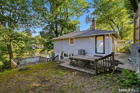 33 Circle Drive Stratford CT 06614