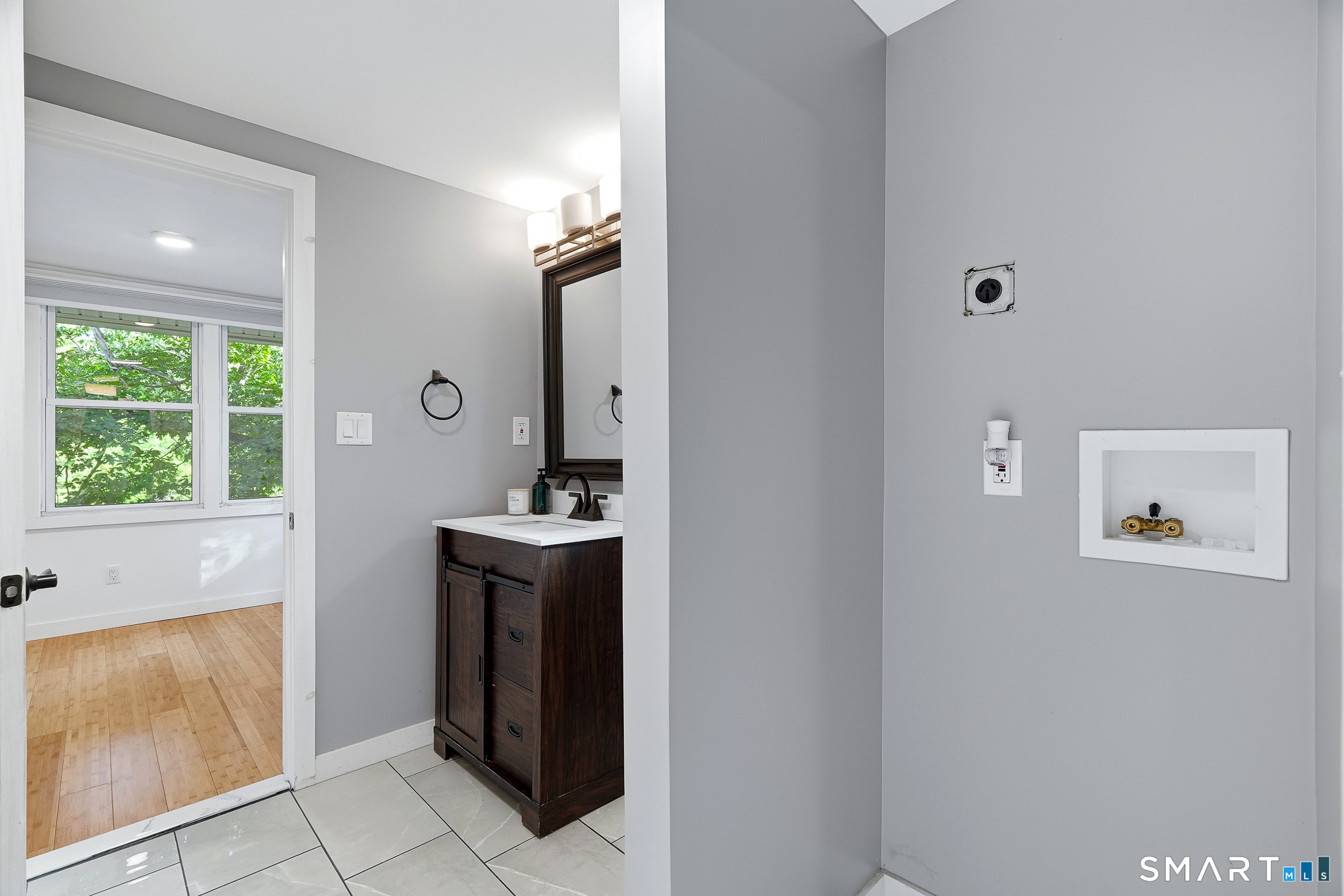 33 Circle Drive Stratford CT 06614
