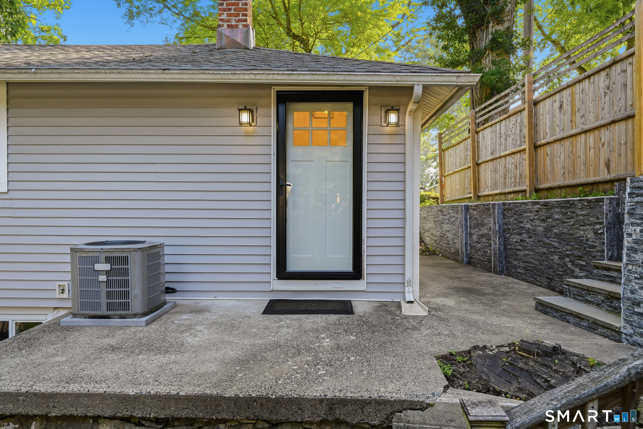 33 Circle Drive Stratford CT 06614