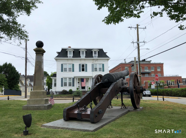 5 Bradley Street Stonington CT 06378