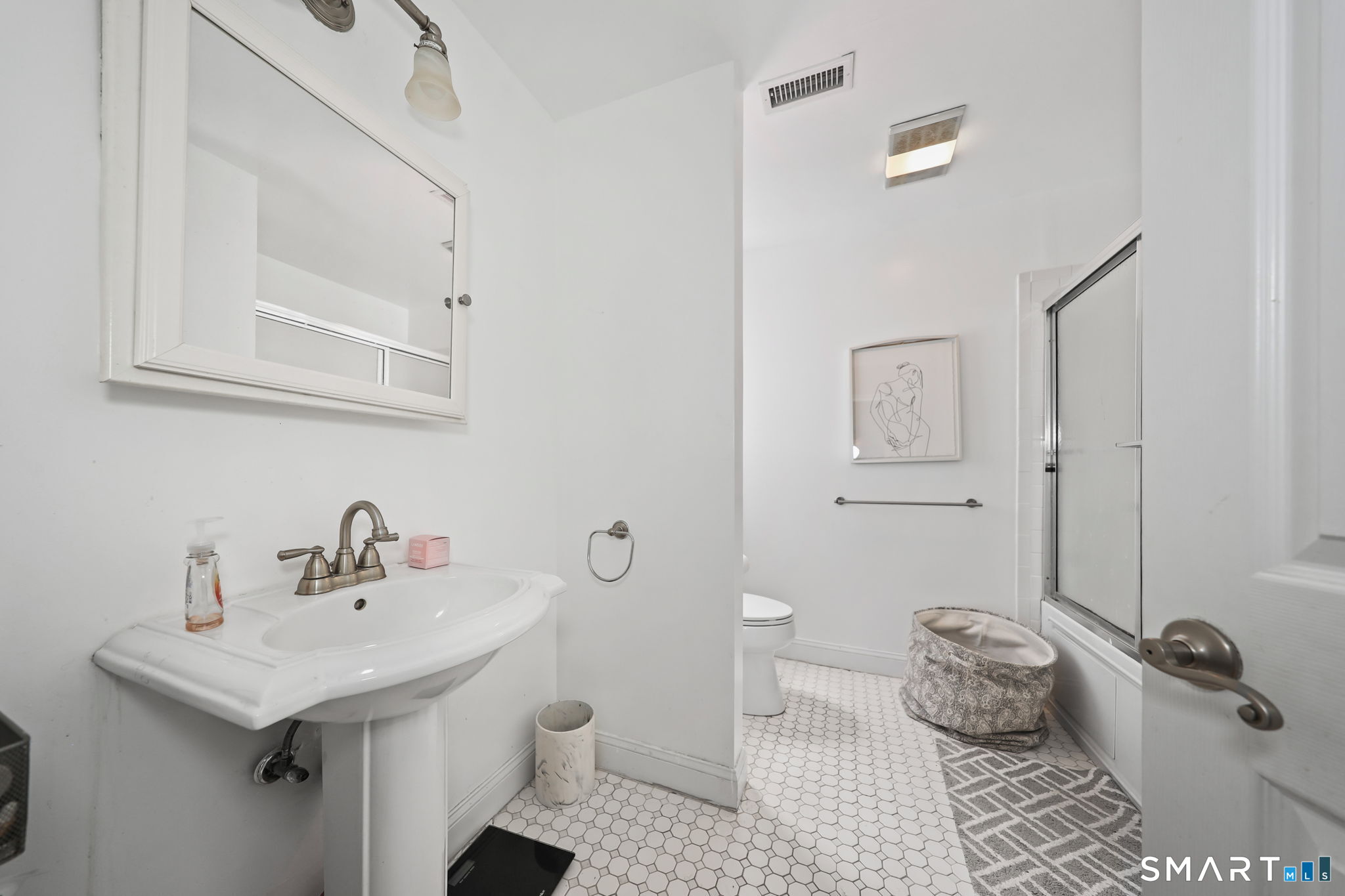 35 Judd Hill Road Bethany CT 06524
