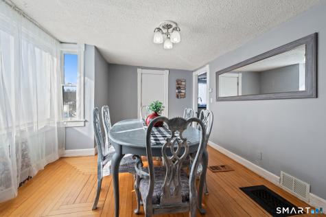 5 Wall Street Middletown CT 06457