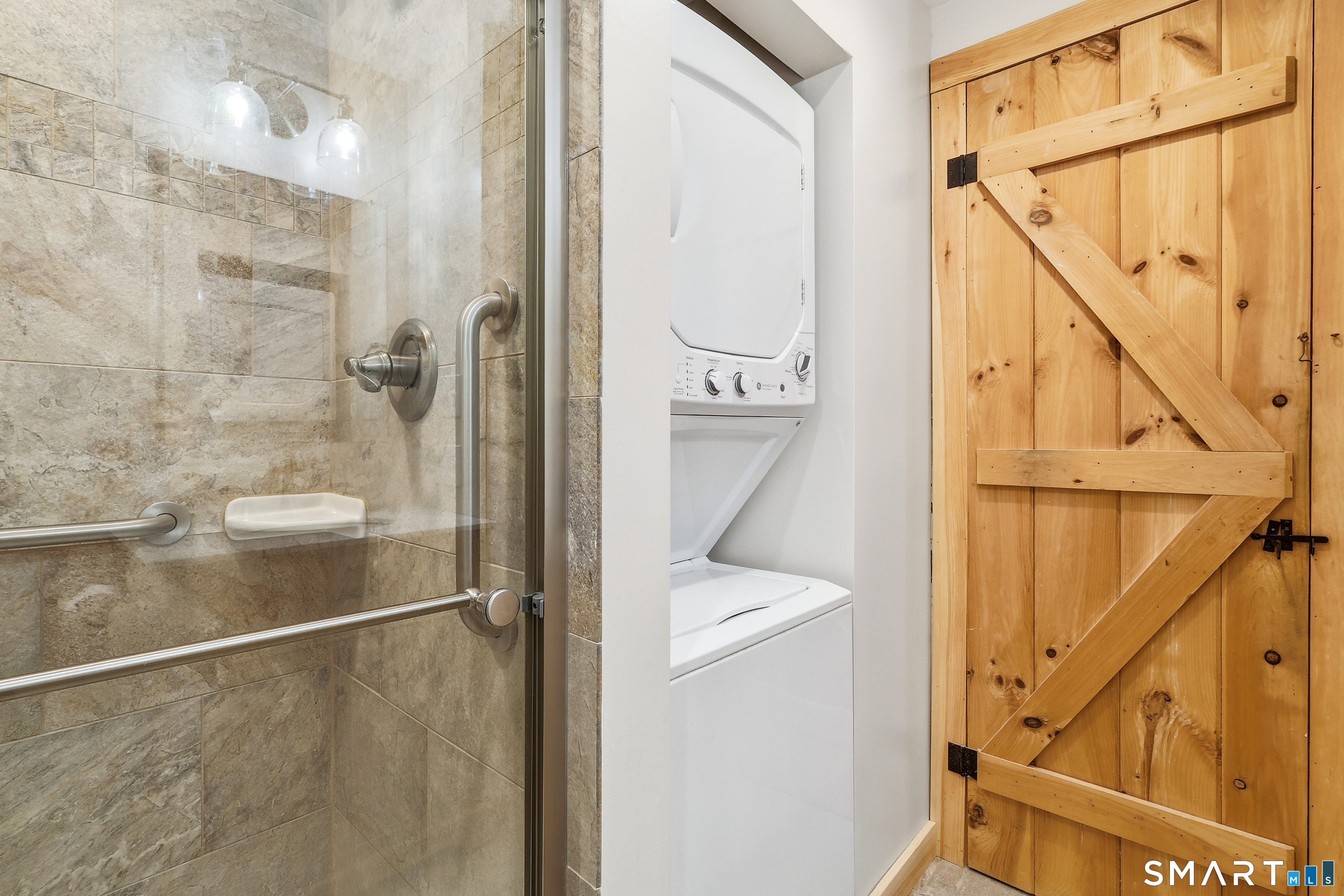 6 Robin Street Stonington CT 06379