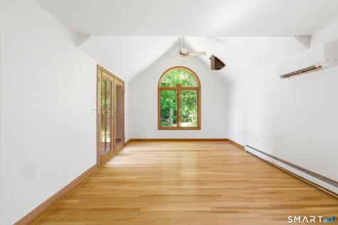 6 Robin Street Stonington CT 06379