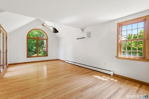 6 Robin Street Stonington CT 06379