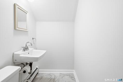 6 Robin Street Stonington CT 06379