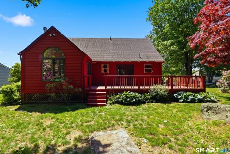 6 Robin Street Stonington CT 06379