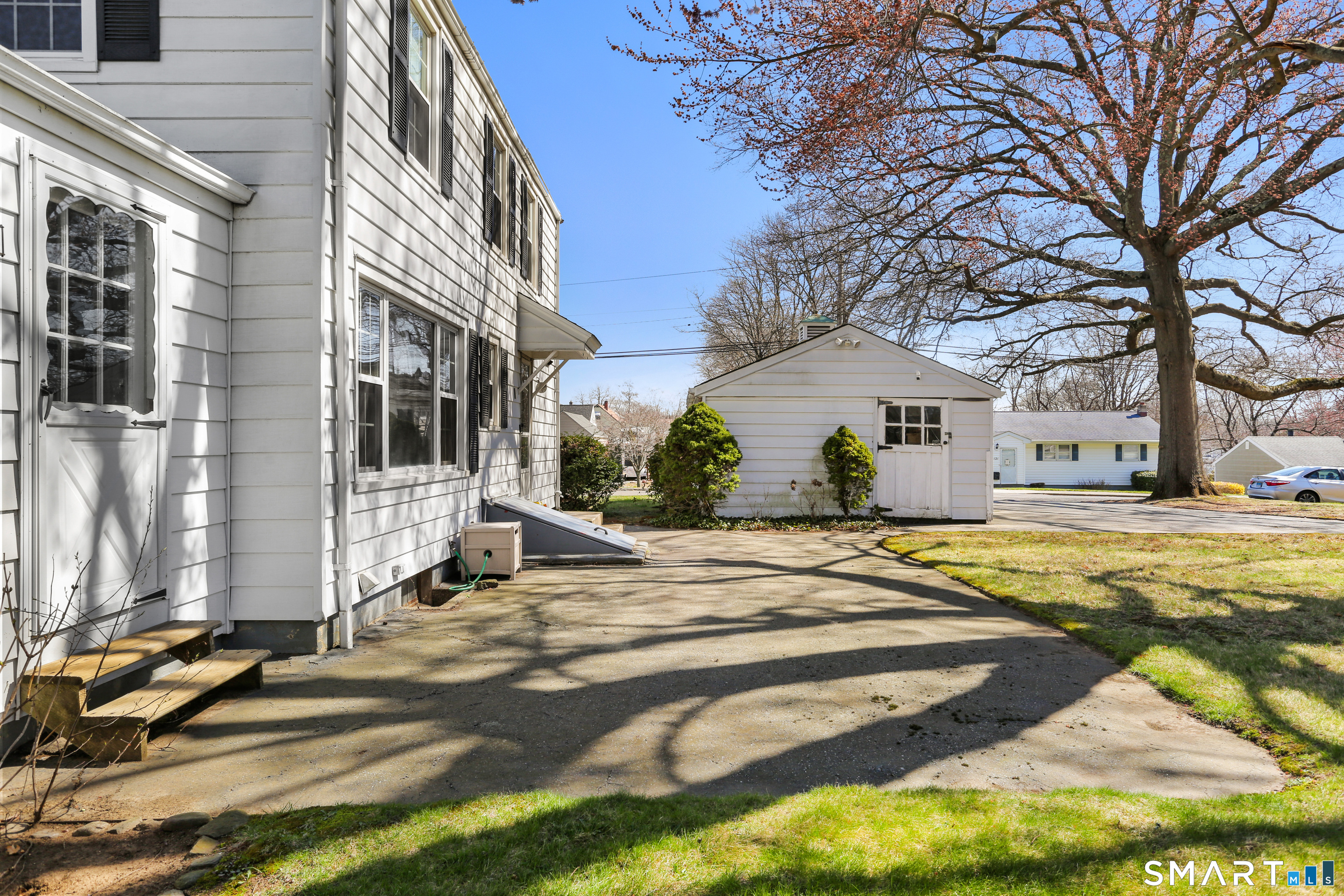 1065 Naugatuck Avenue Milford CT 06461