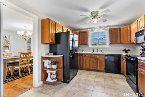 1065 Naugatuck Avenue Milford CT 06461