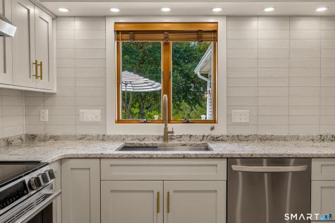 5 Stonehedge Drive Tolland CT 06084