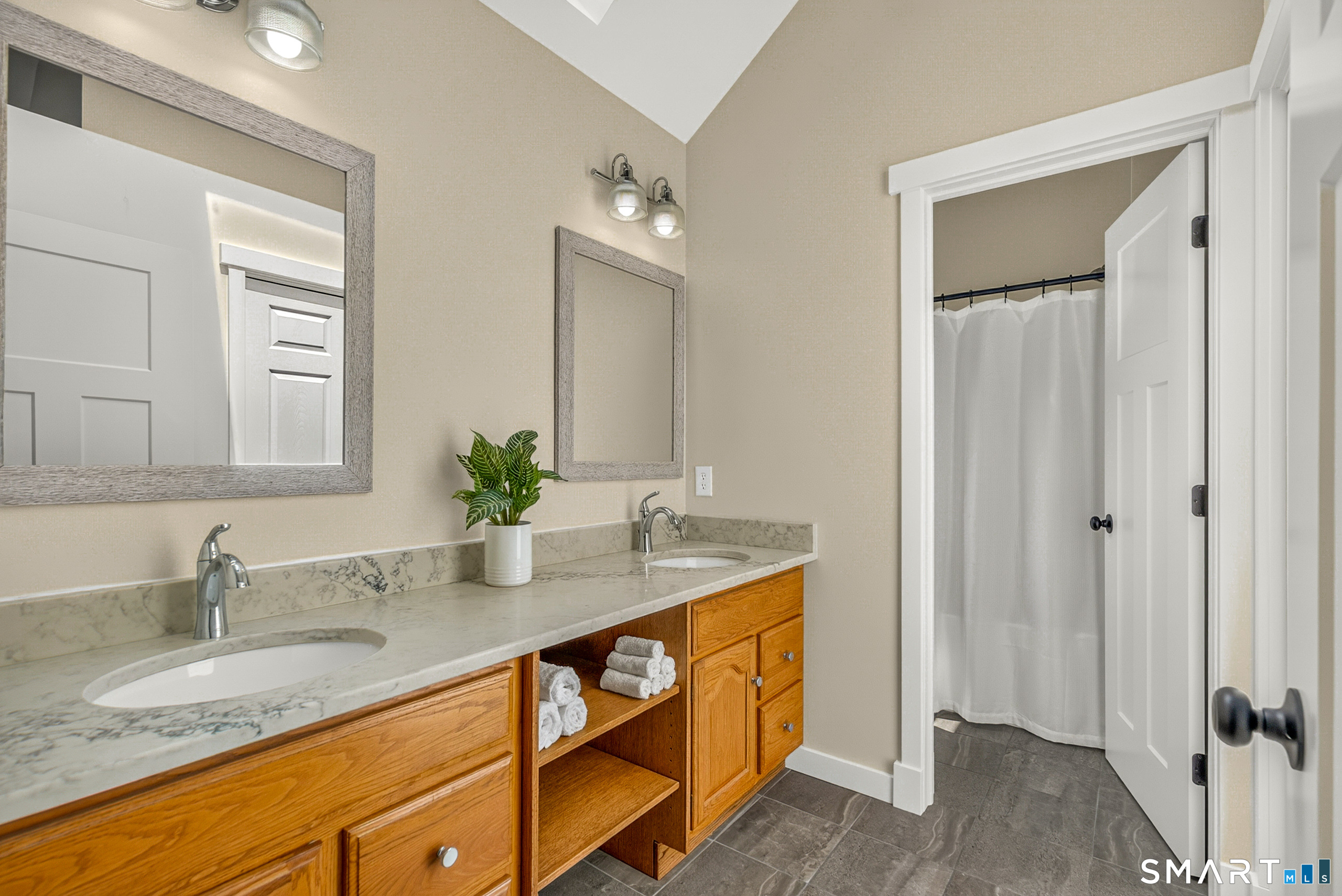 5 Stonehedge Drive Tolland CT 06084