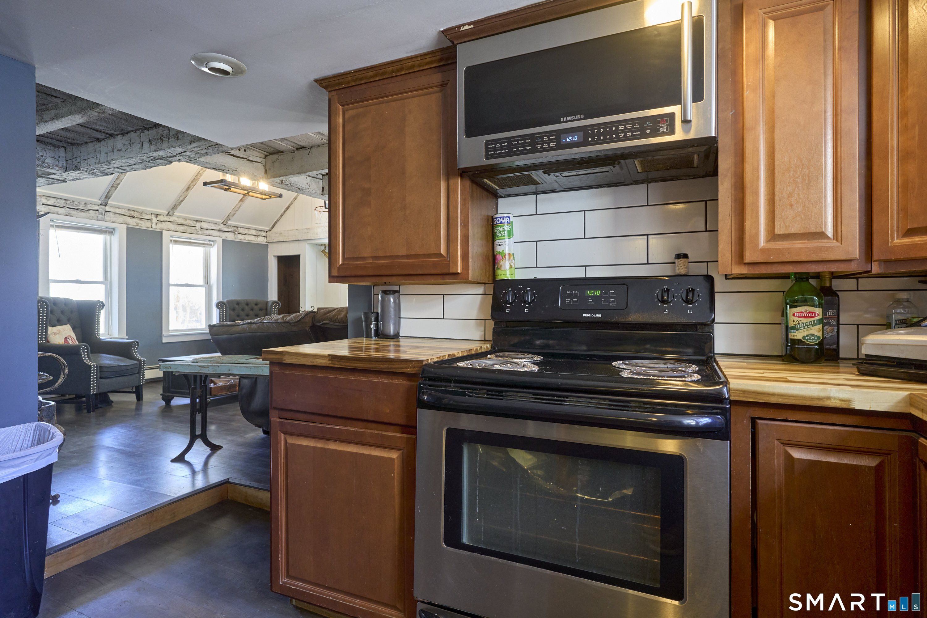 3 Woodstock West Avenue Putnam CT 06260