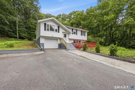 24 Crestview Drive Montville CT 06382