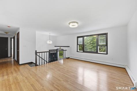 24 Crestview Drive Montville CT 06382