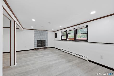 24 Crestview Drive Montville CT 06382