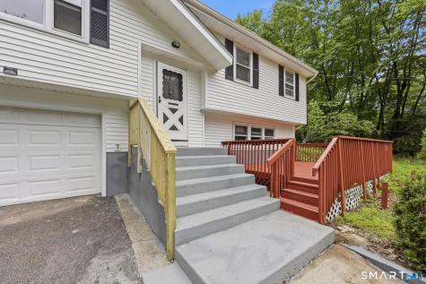 24 Crestview Drive Montville CT 06382