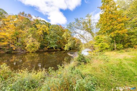 453 Waterville Road Avon CT 06001