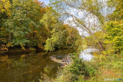 453 Waterville Road Avon CT 06001