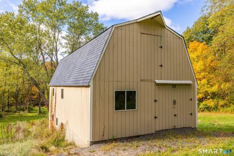 453 Waterville Road Avon CT 06001