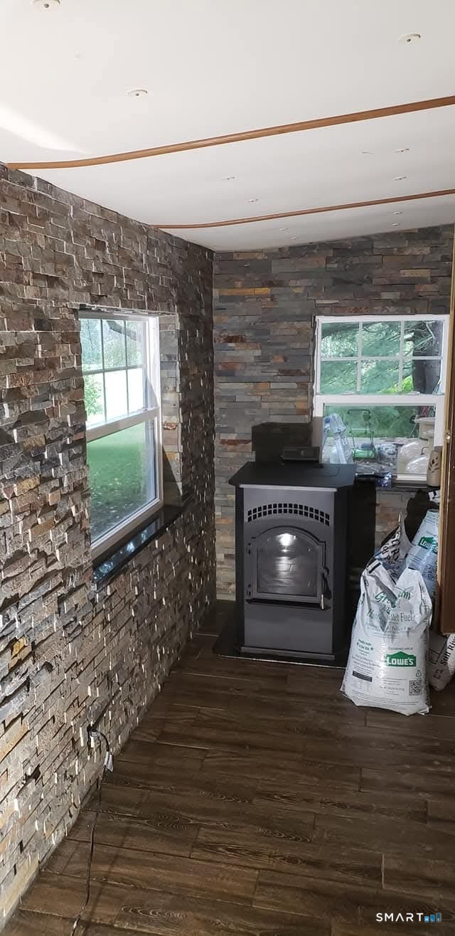 12 R And R Park Killingly CT 06241