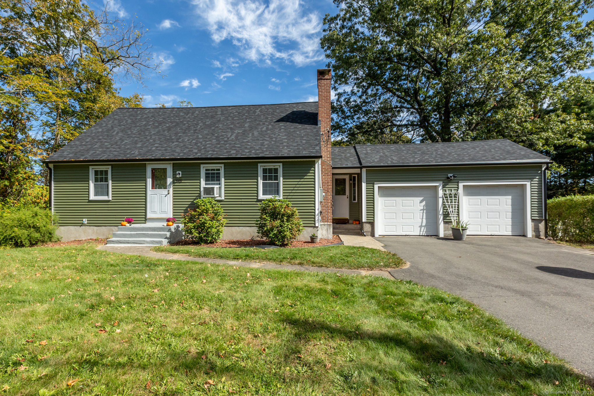 848 Burlington Avenue Bristol CT 06010