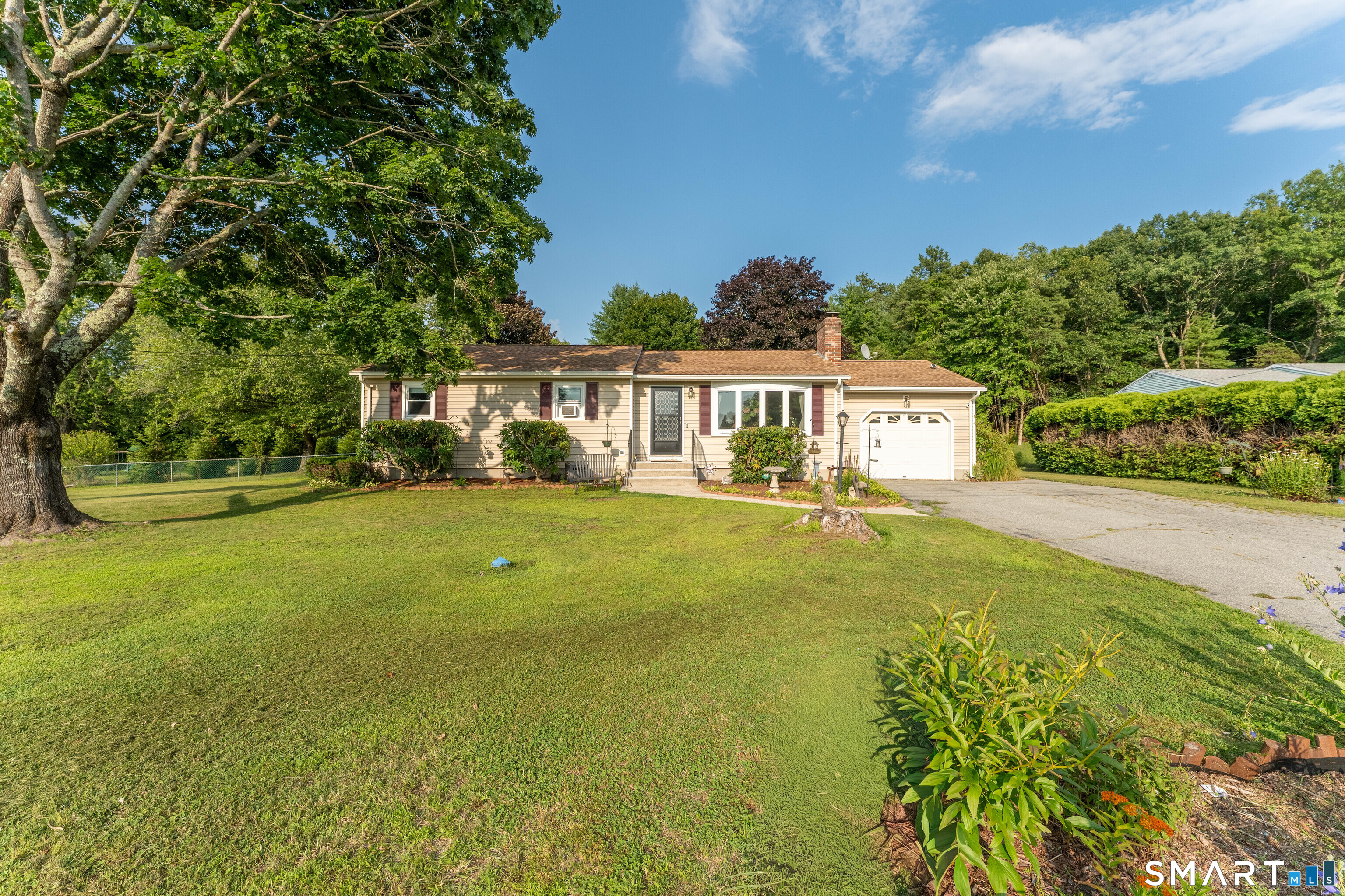 18 Philmar Drive Plainfield CT 06374