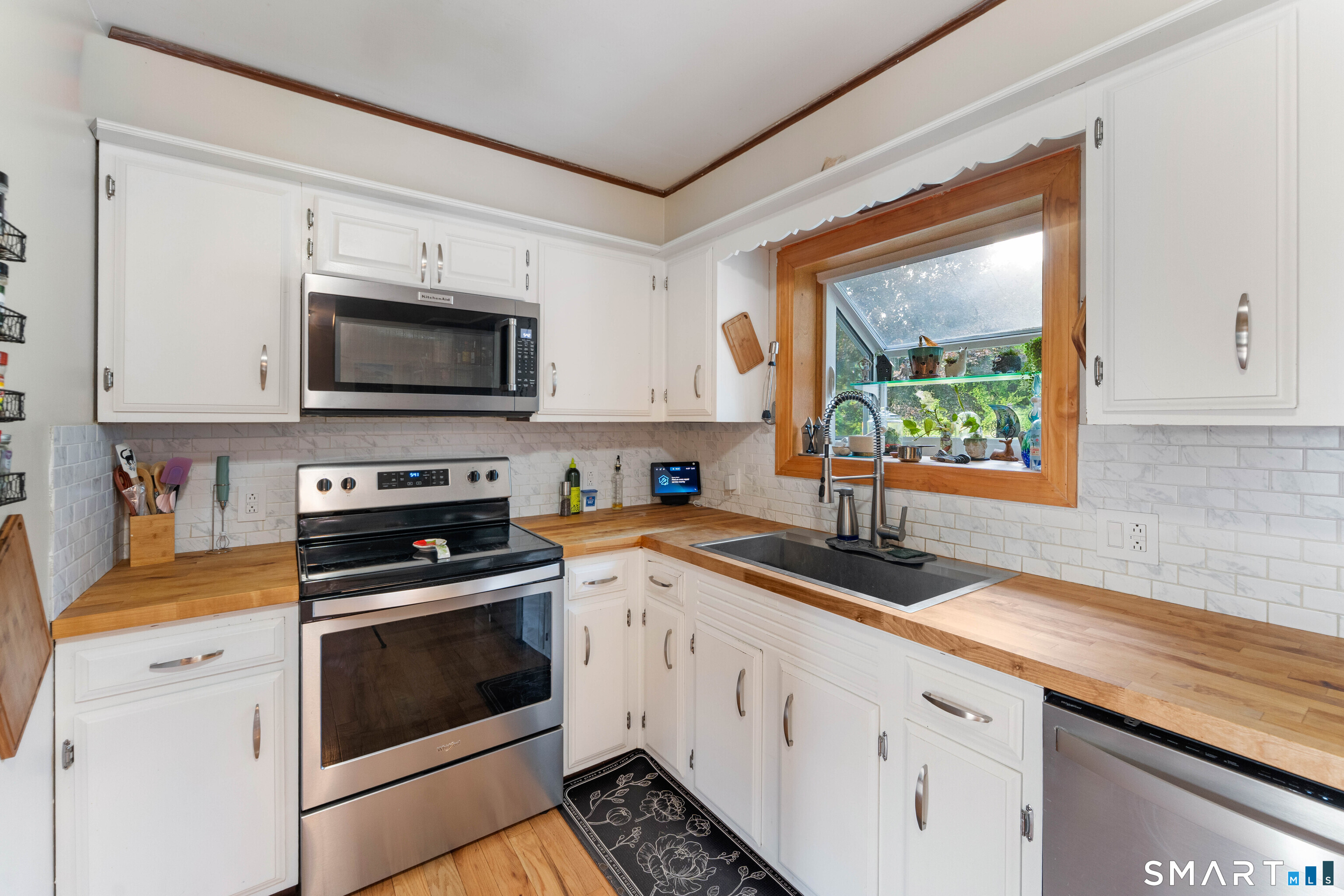18 Philmar Drive Plainfield CT 06374