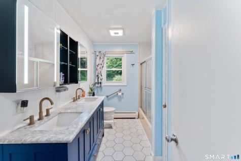 18 Philmar Drive Plainfield CT 06374