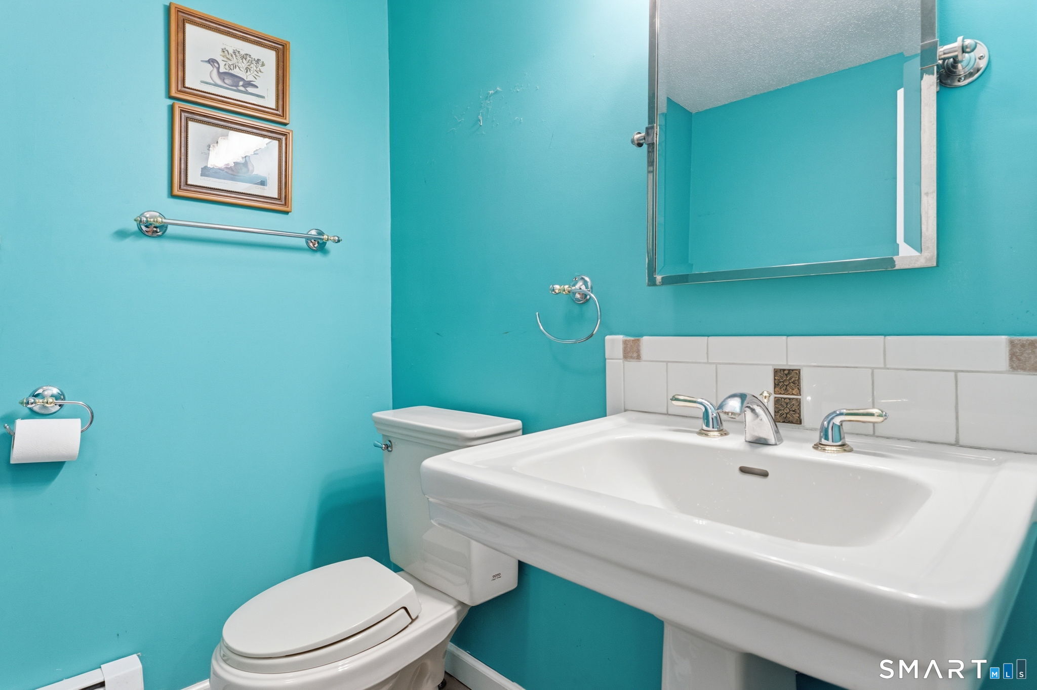 13 Juniper Road Bloomfield CT 06002
