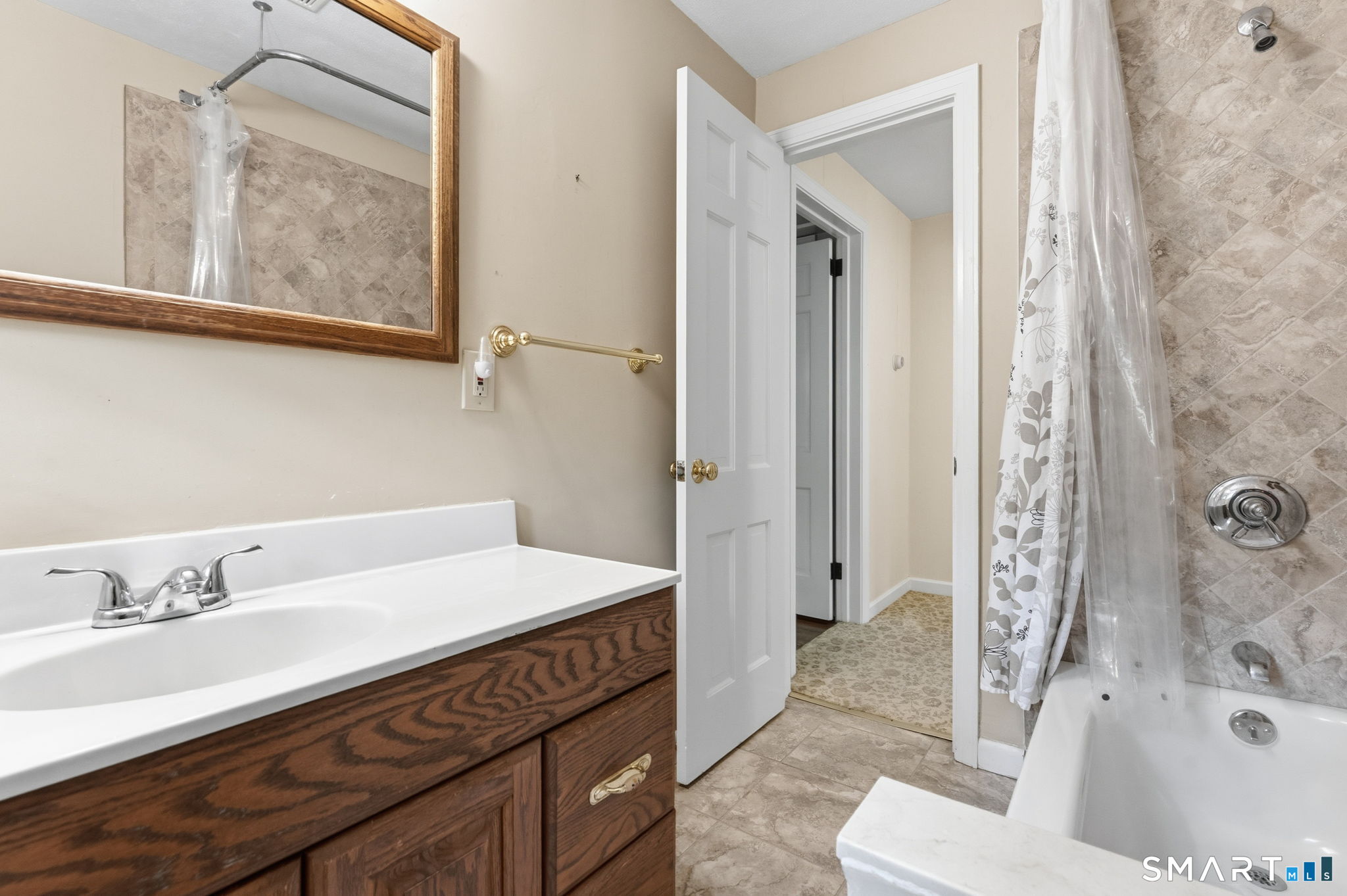 13 Juniper Road Bloomfield CT 06002