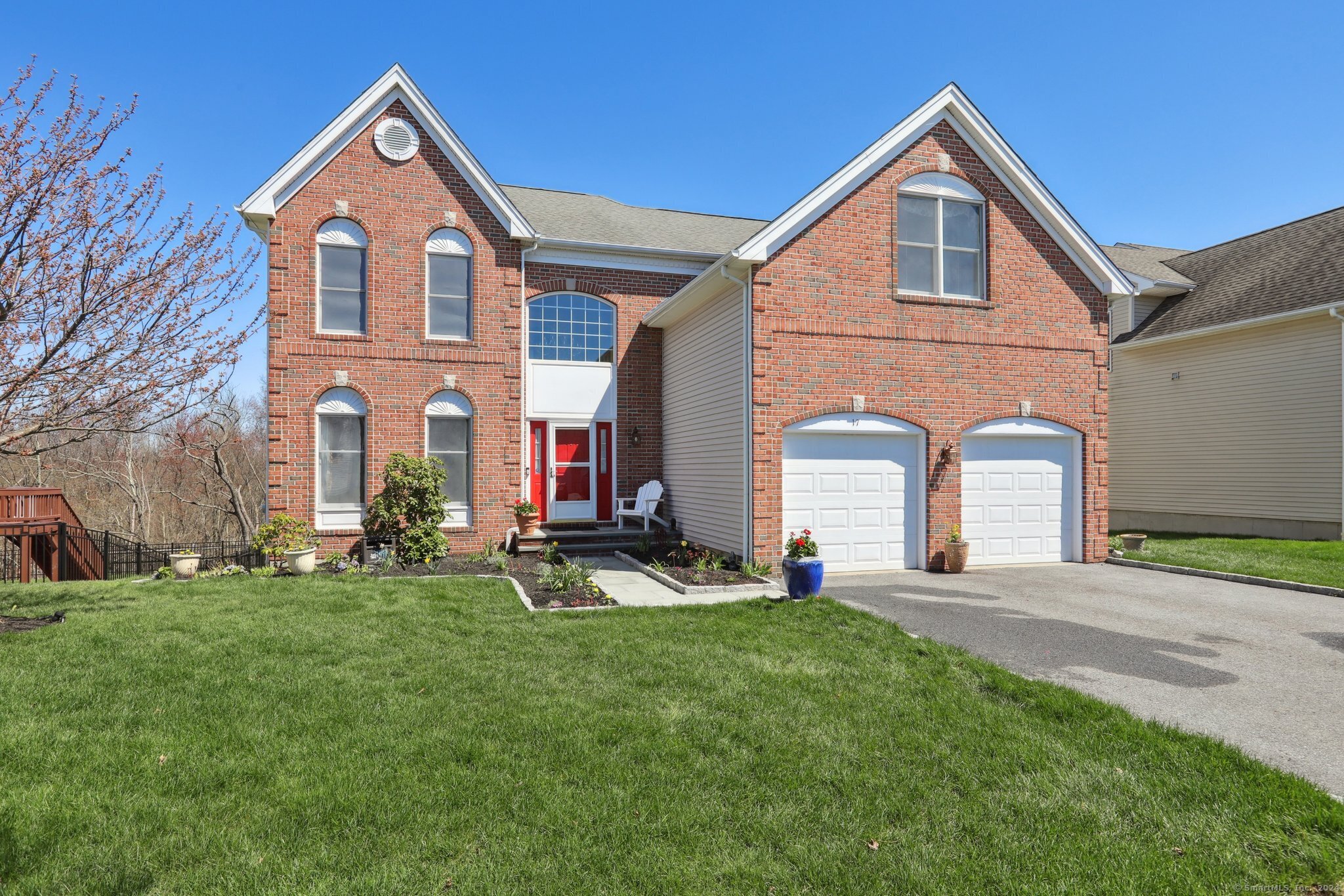 17 Lilac Lane Danbury CT 06810