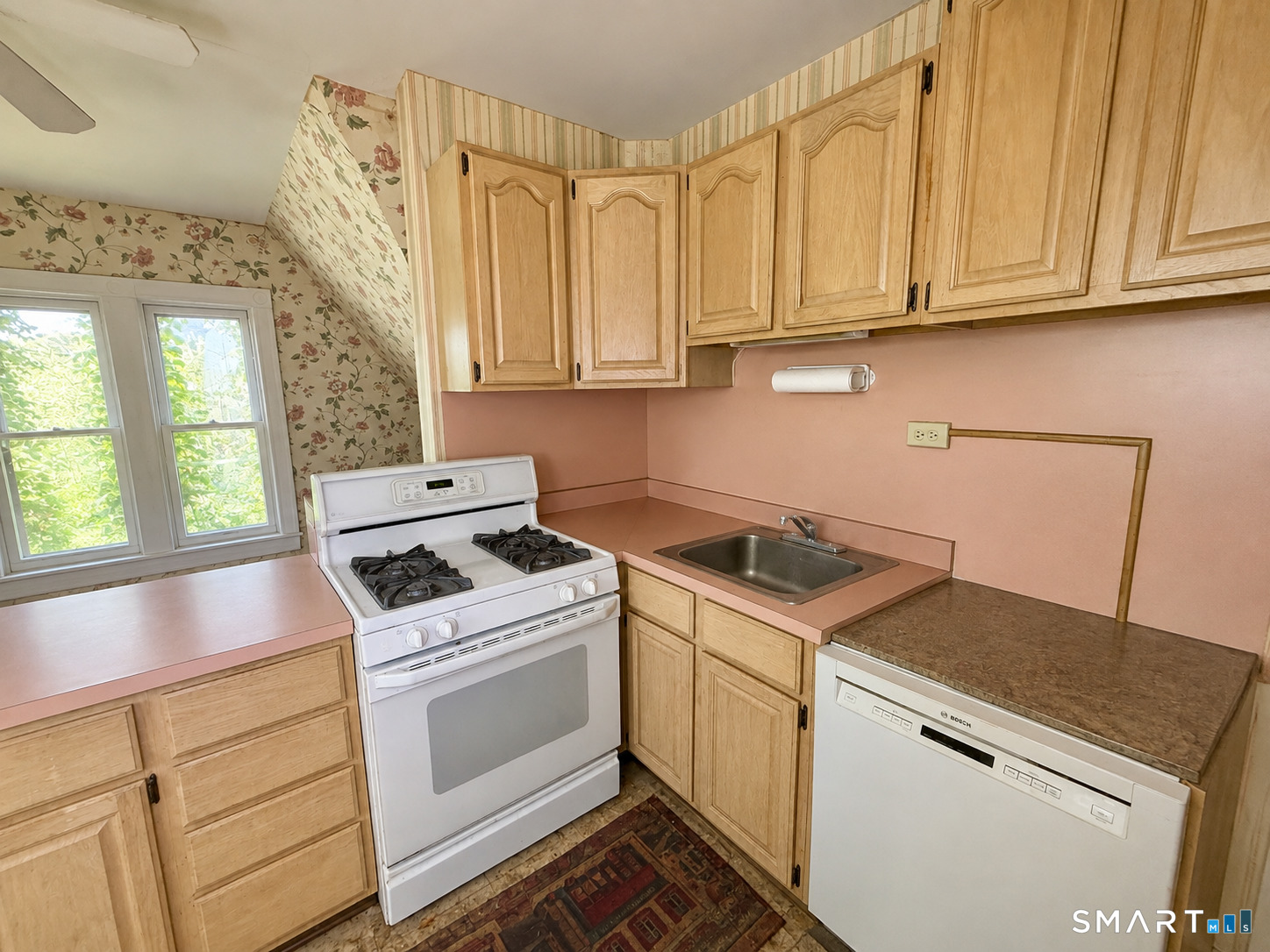 182 Collins Street Hartford CT 06105