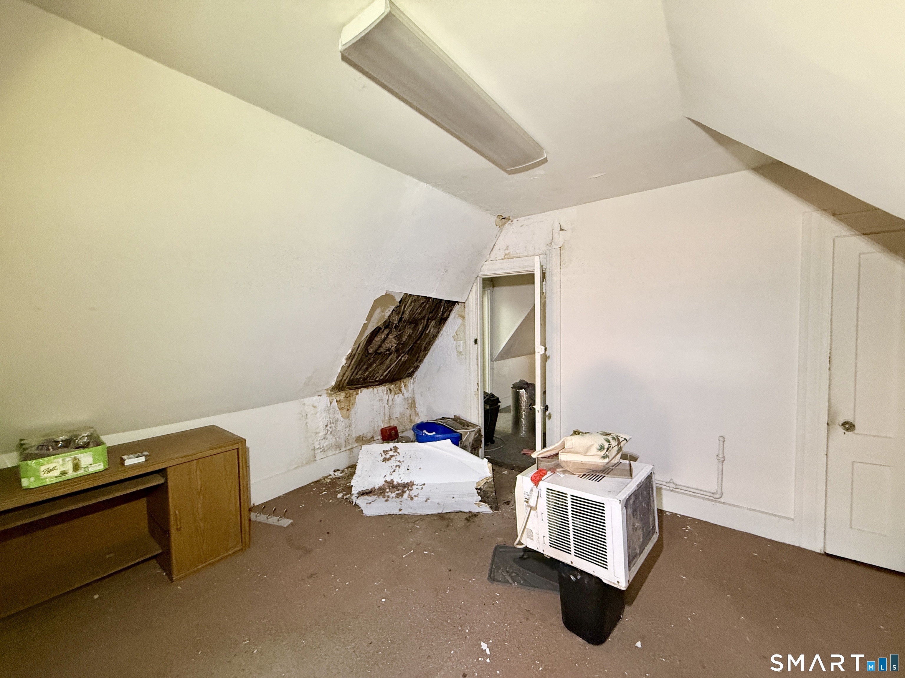 182 Collins Street Hartford CT 06105