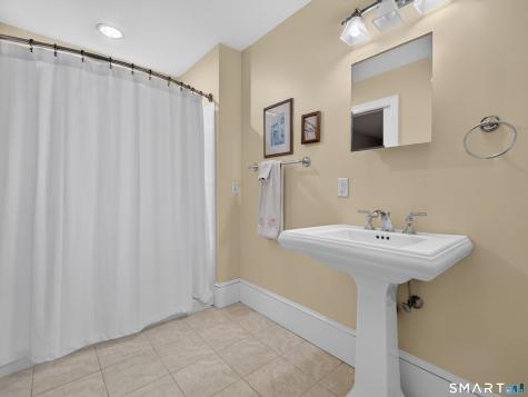 199 Greenhaven Road Stonington CT 06379