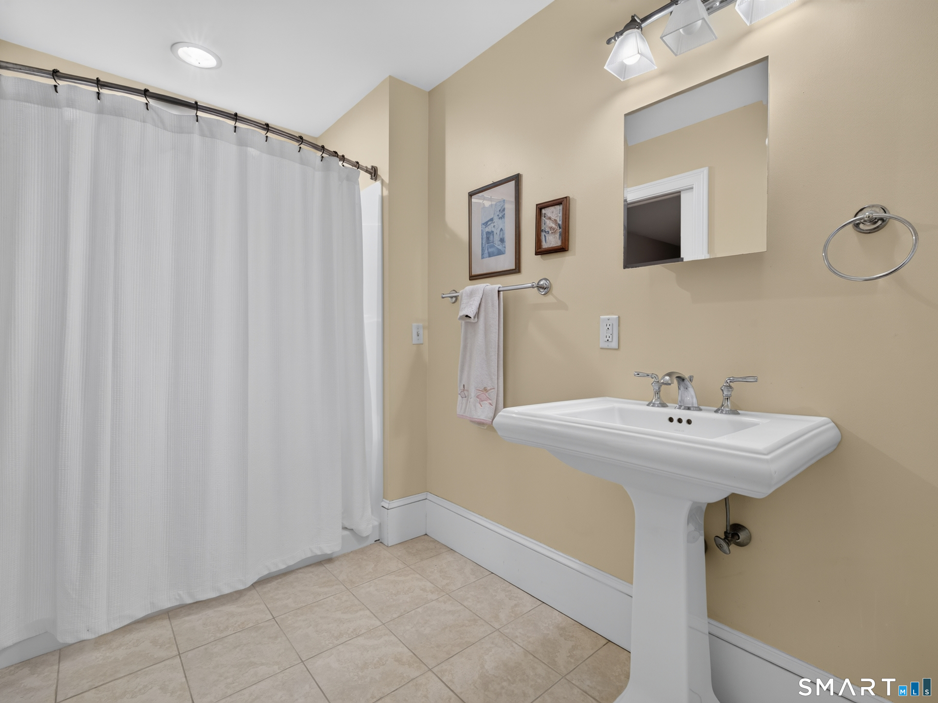 199 Greenhaven Road Stonington CT 06379