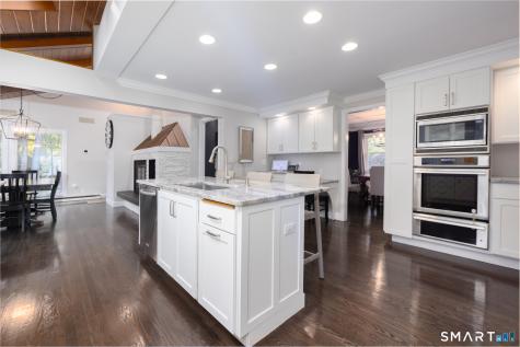 256 Beacon Hill Drive Cheshire CT 06410