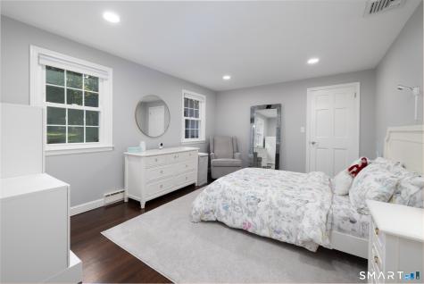 256 Beacon Hill Drive Cheshire CT 06410