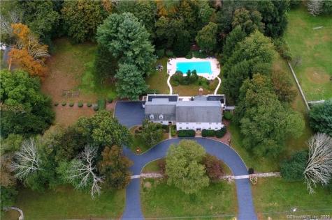 35 Fallowfield Road Fairfield CT 06824