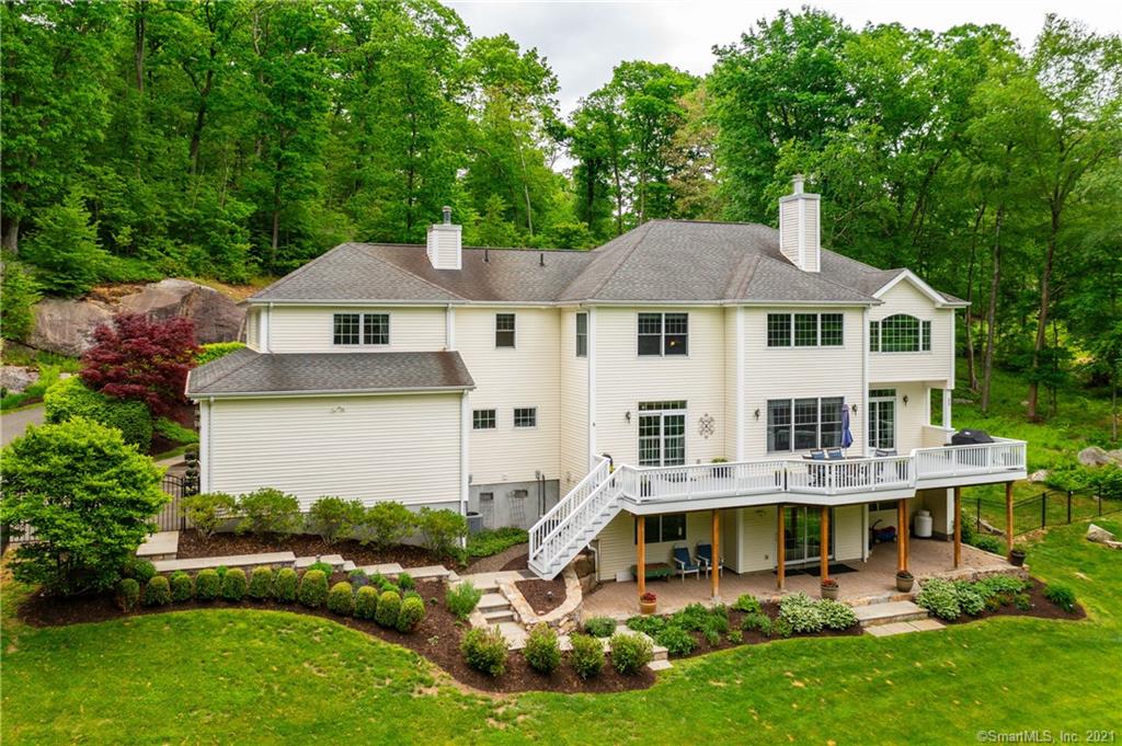 15 Rock Ridge Court New Fairfield CT 06812