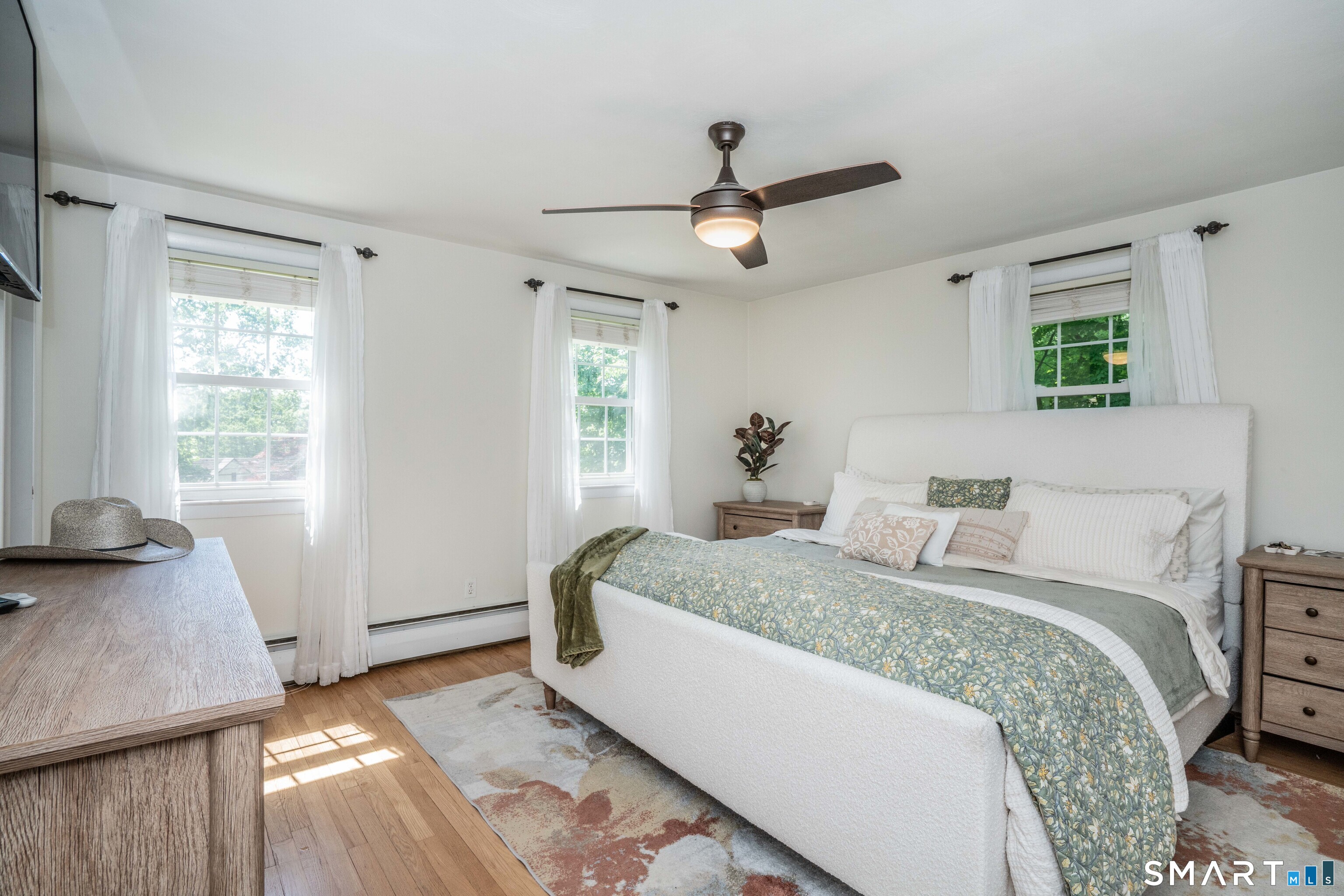 521 Shuttle Meadow Avenue New Britain CT 06052